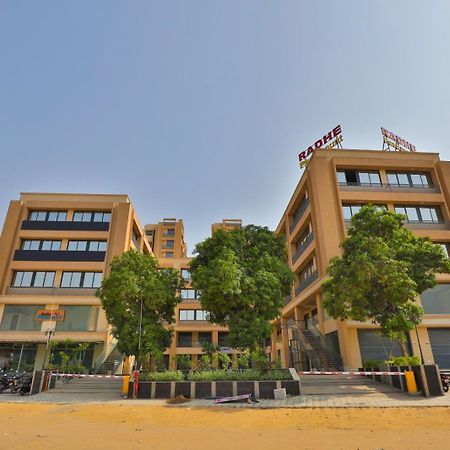 Hotel Legacy Ахмедабад Екстериор снимка