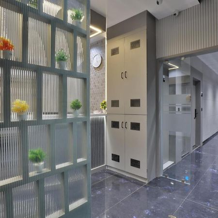Hotel Legacy Ахмедабад Екстериор снимка