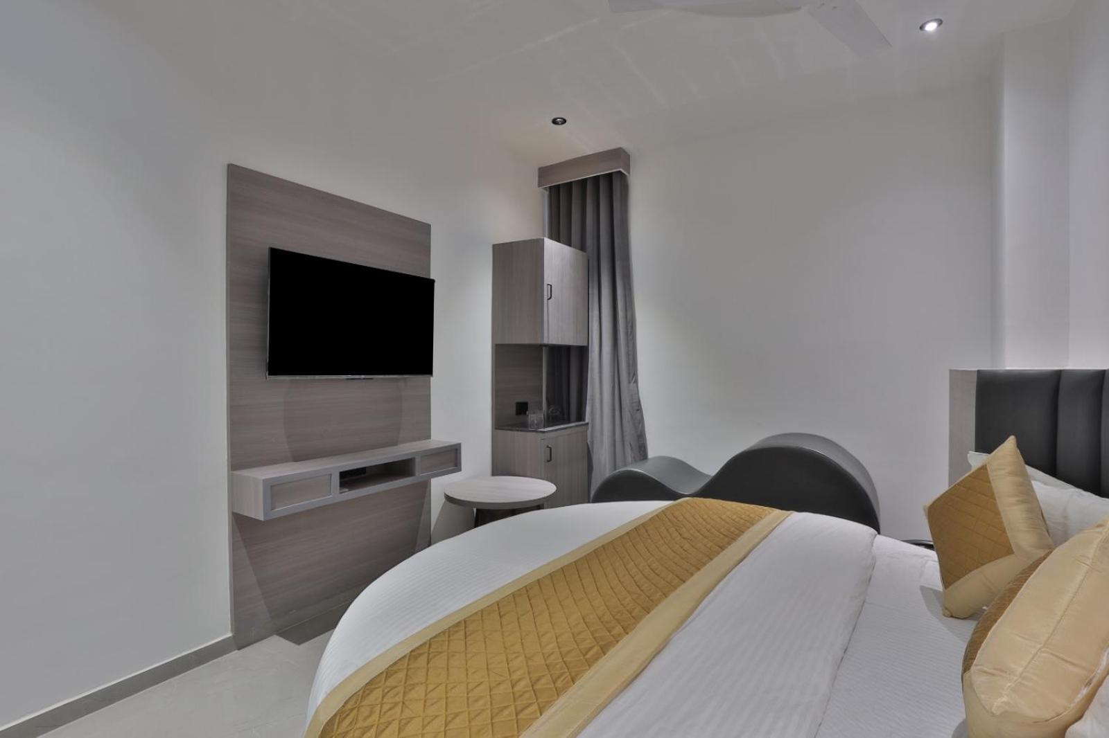 Hotel Legacy Ахмедабад Екстериор снимка